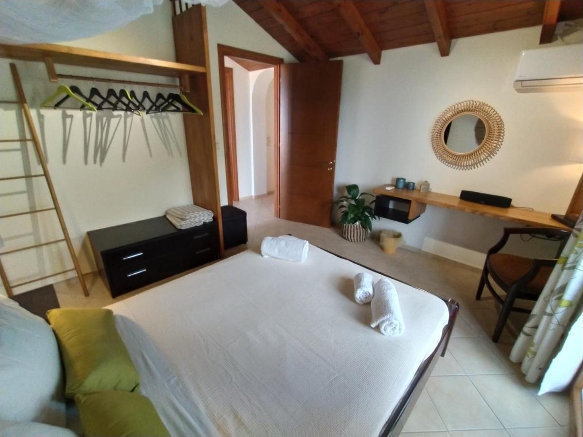 Villa Kortilles Pyrgi  Luaran gambar