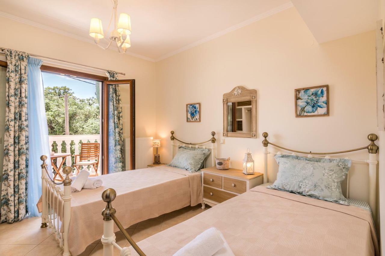 Villa Kortilles Pyrgi  Luaran gambar