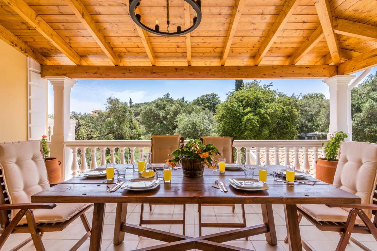 Villa Kortilles Pyrgi  Luaran gambar